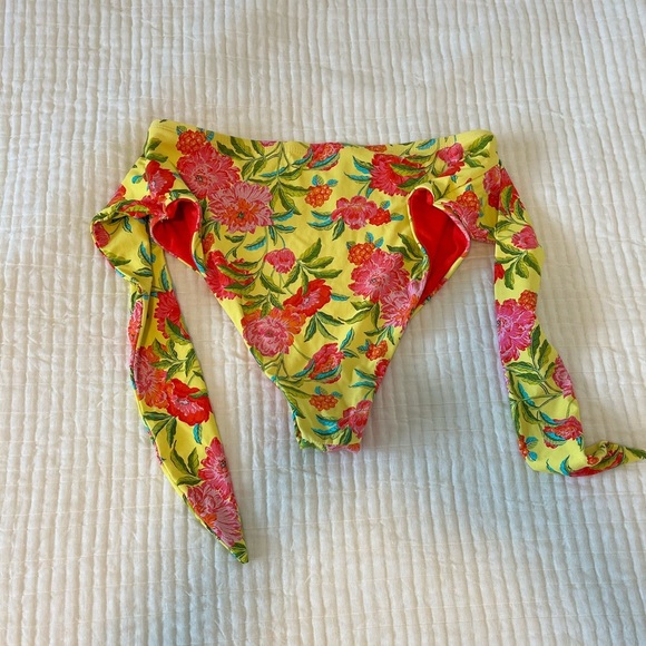 Floral swim bottom high waisted tie size medium - Picture 4 of 4